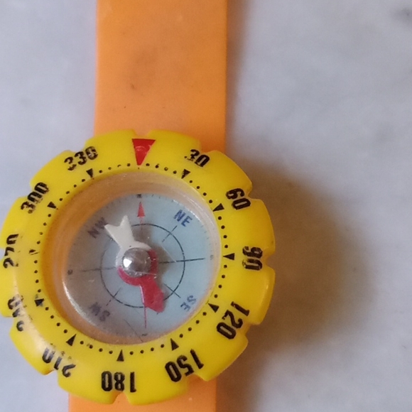 Wrist compass - Picture 2 of 2